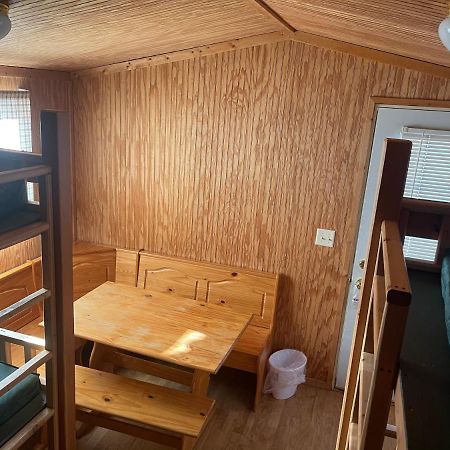 熔岩山小屋酒店 杜波依斯 外观 照片