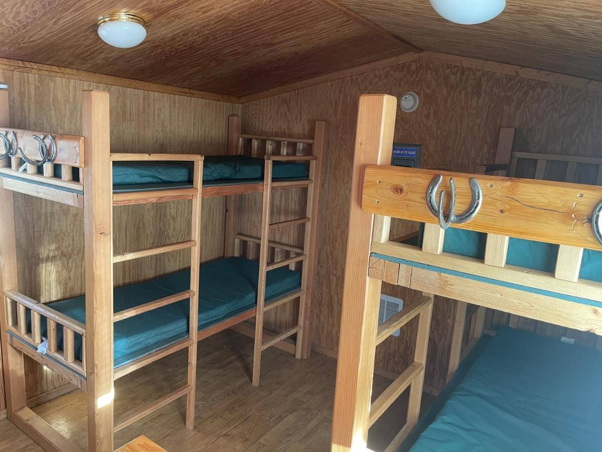 熔岩山小屋酒店 杜波依斯 外观 照片