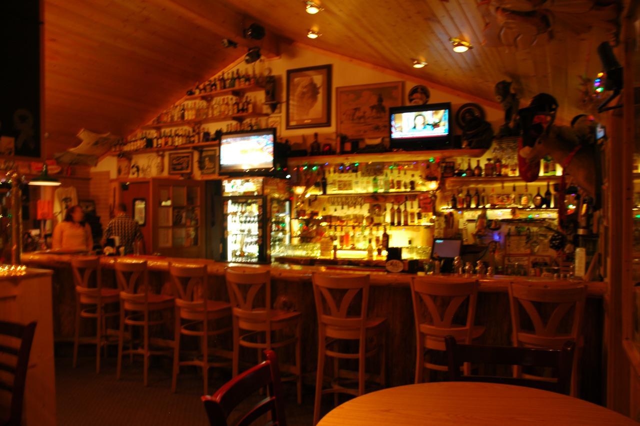 熔岩山小屋酒店 杜波依斯 外观 照片